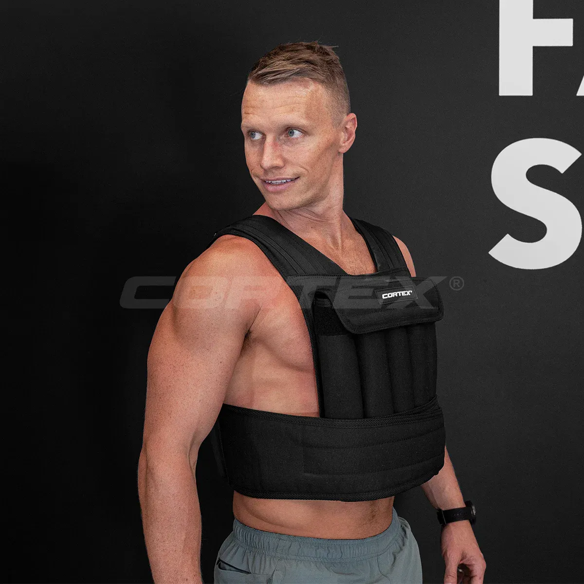 CORTEX 20kg Adjustable Weight Vest with 1kg Increments in Black - Image 2