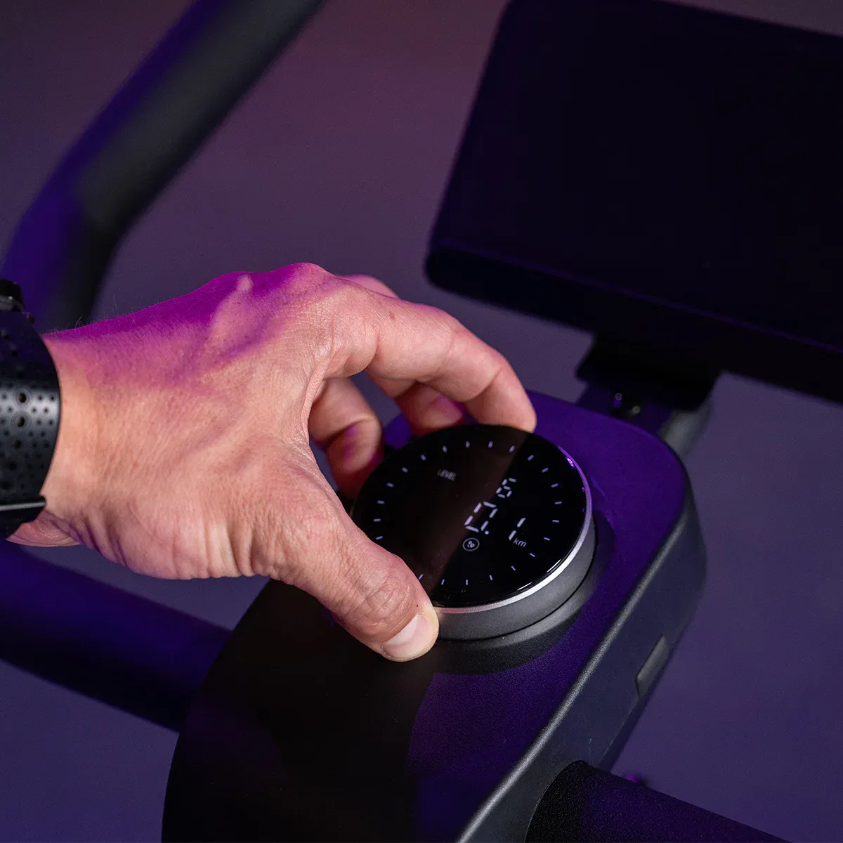 Lifespan Fitness SM-420 Spin Bike with Automatic Magnetic Resistance - Image 4