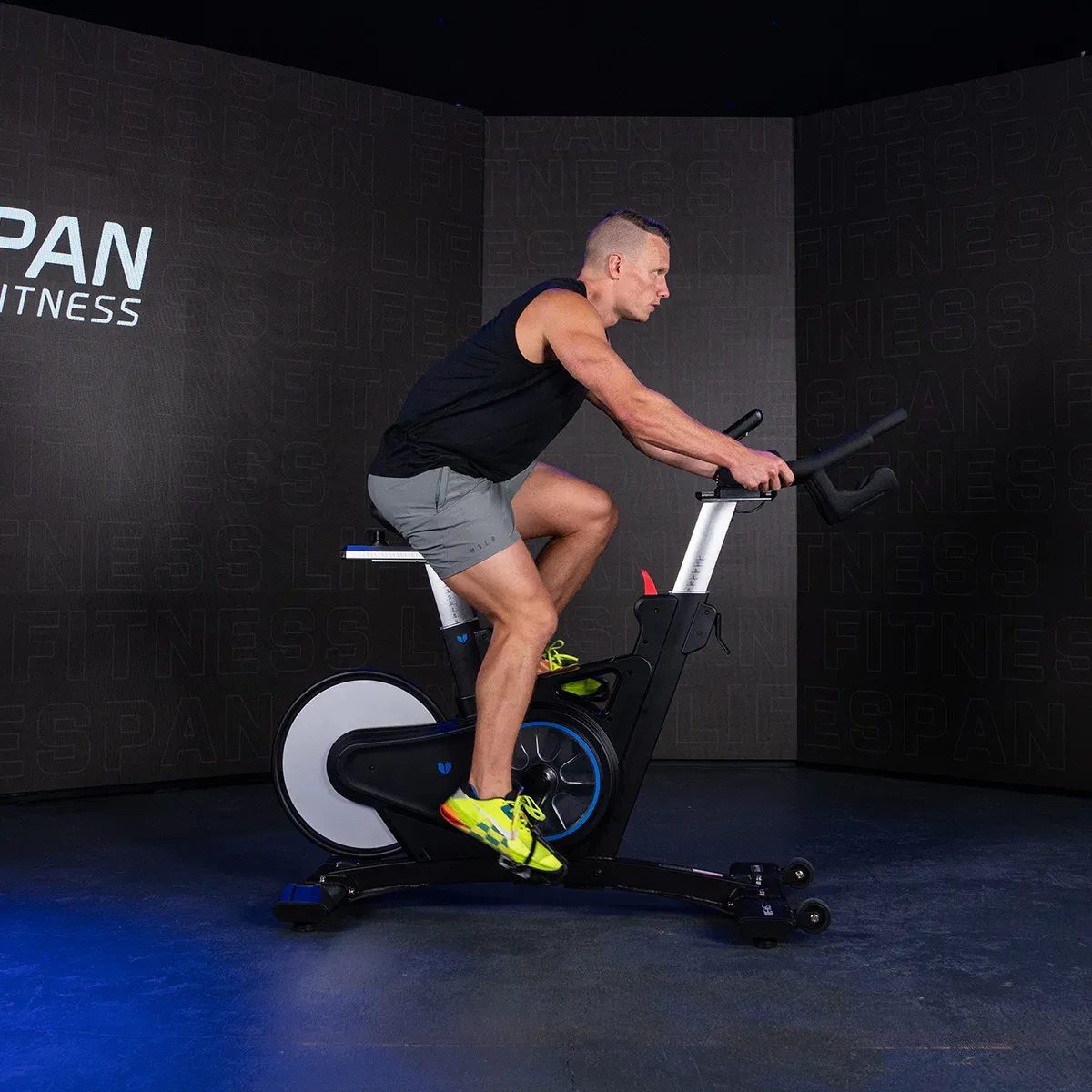 Lifespan Fitness SM900 Commercial Magnetic Spin Bike - Image 3