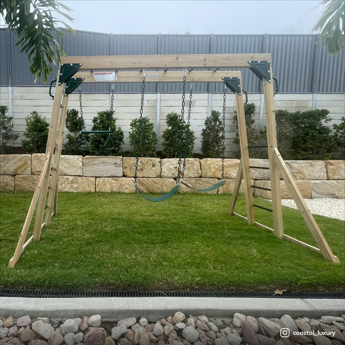 Lifespan Kids Daintree 2-in-1 Monkey Bars & Swing Set - Image 3