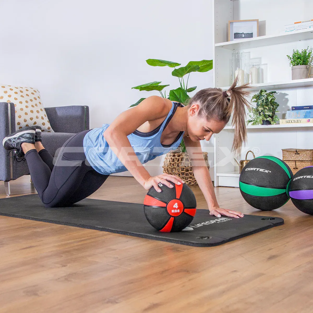 CORTEX 8kg Medicine Ball - Image 2