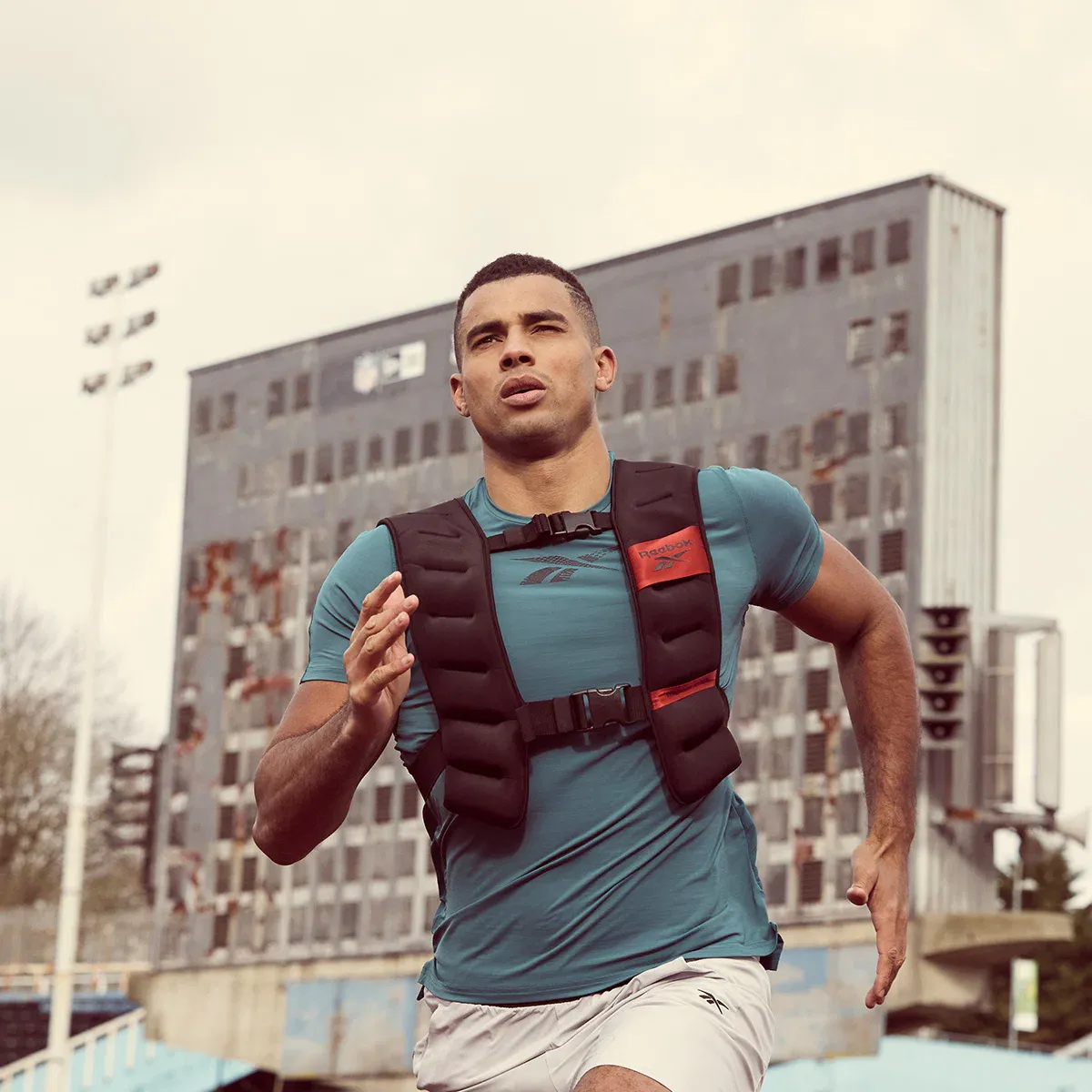 Reebok 10kg Strength Series Weight Vest - Image 2