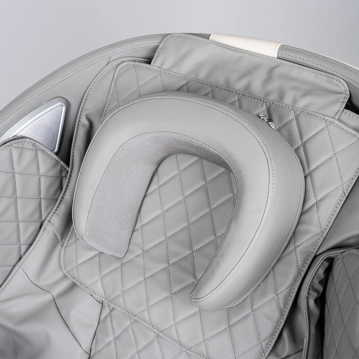 ReGen8 LuxCloud Air - Zero Gravity Heated Massage Chair - Image 5