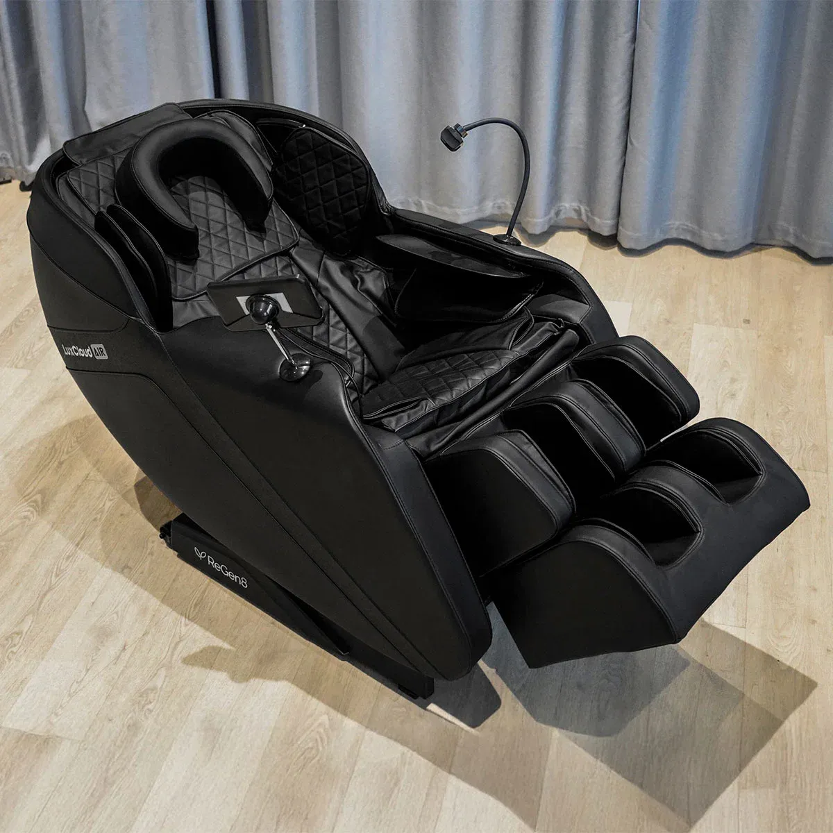 ReGen8 LuxCloud Air - Zero Gravity Heated Massage Chair in Black - Image 8