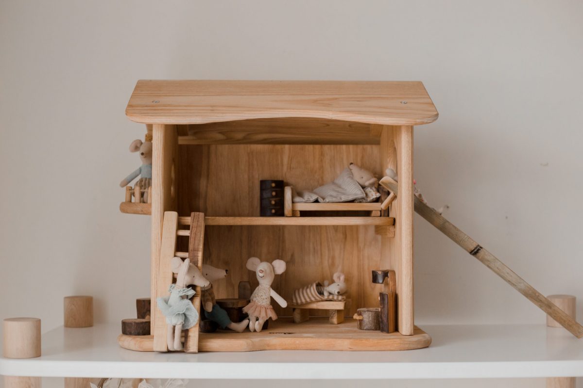 Two Story Cottage house imaginative play - Image 1