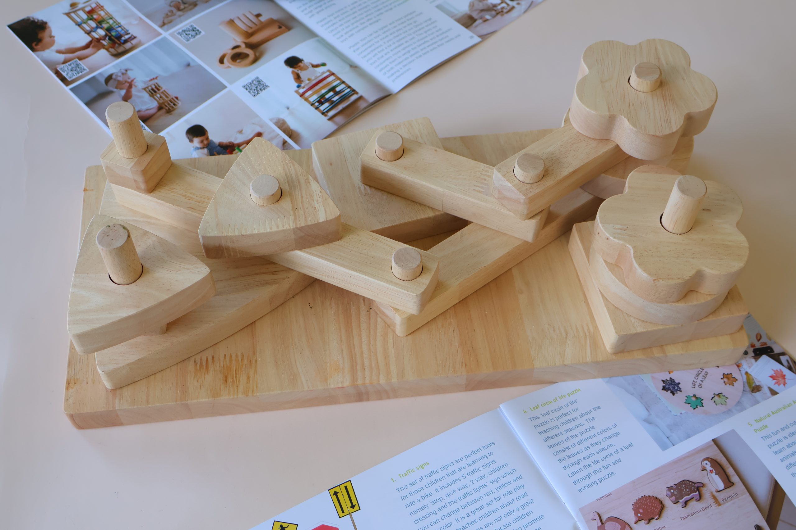 Stack a block board 14 pcs - Image 1