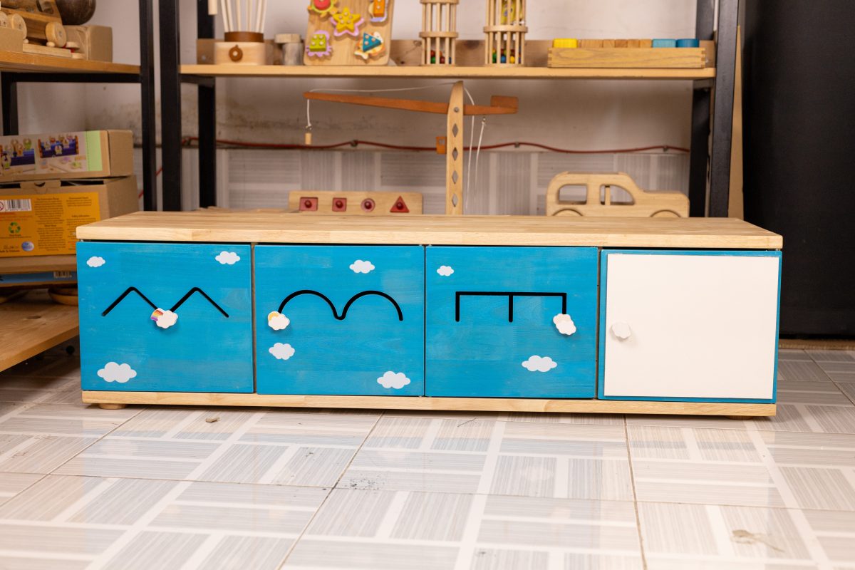3 in 1 sensory play storage and bench - Image 1