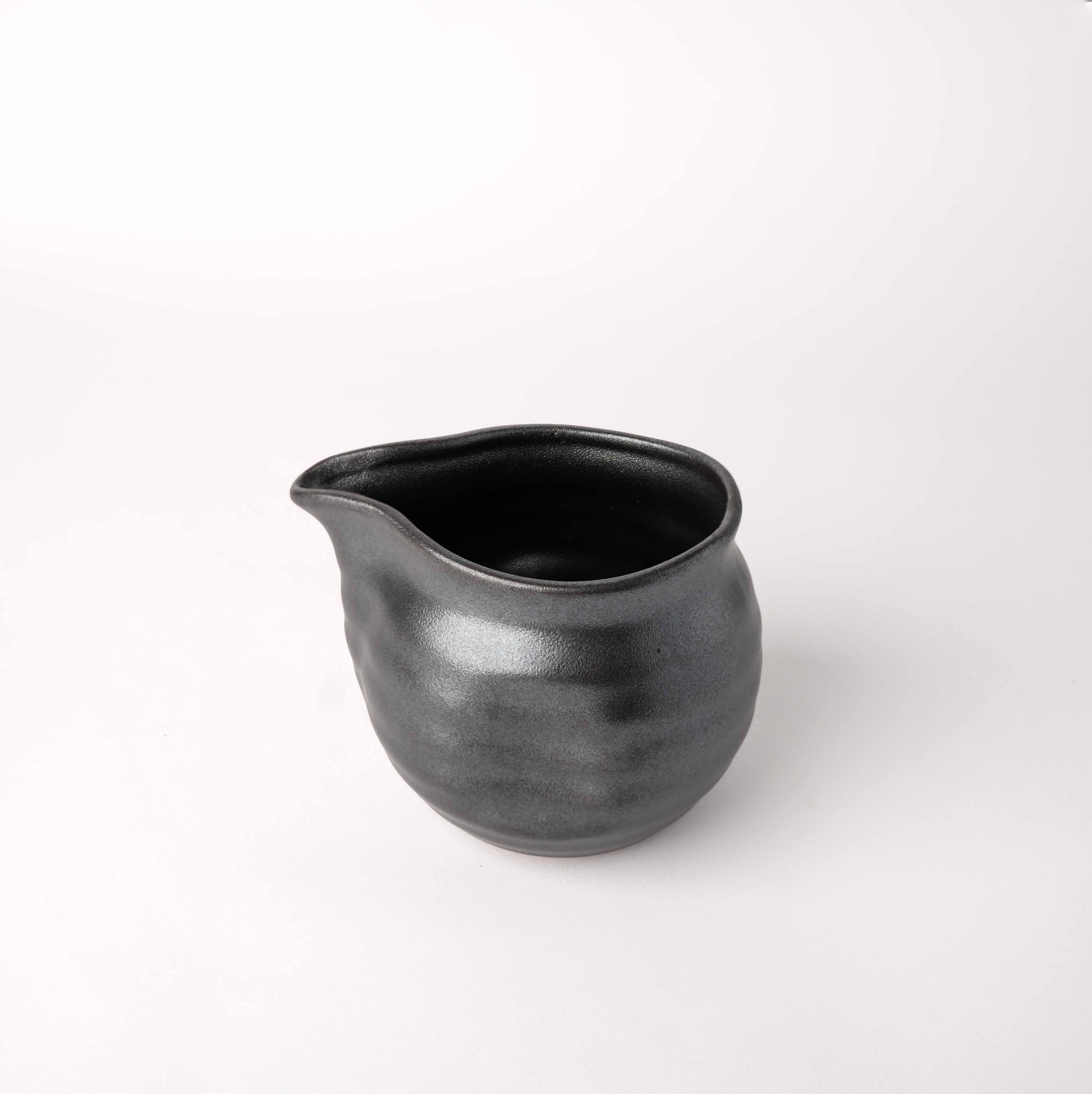 Pourer 410ml Metallic Black - Image 1