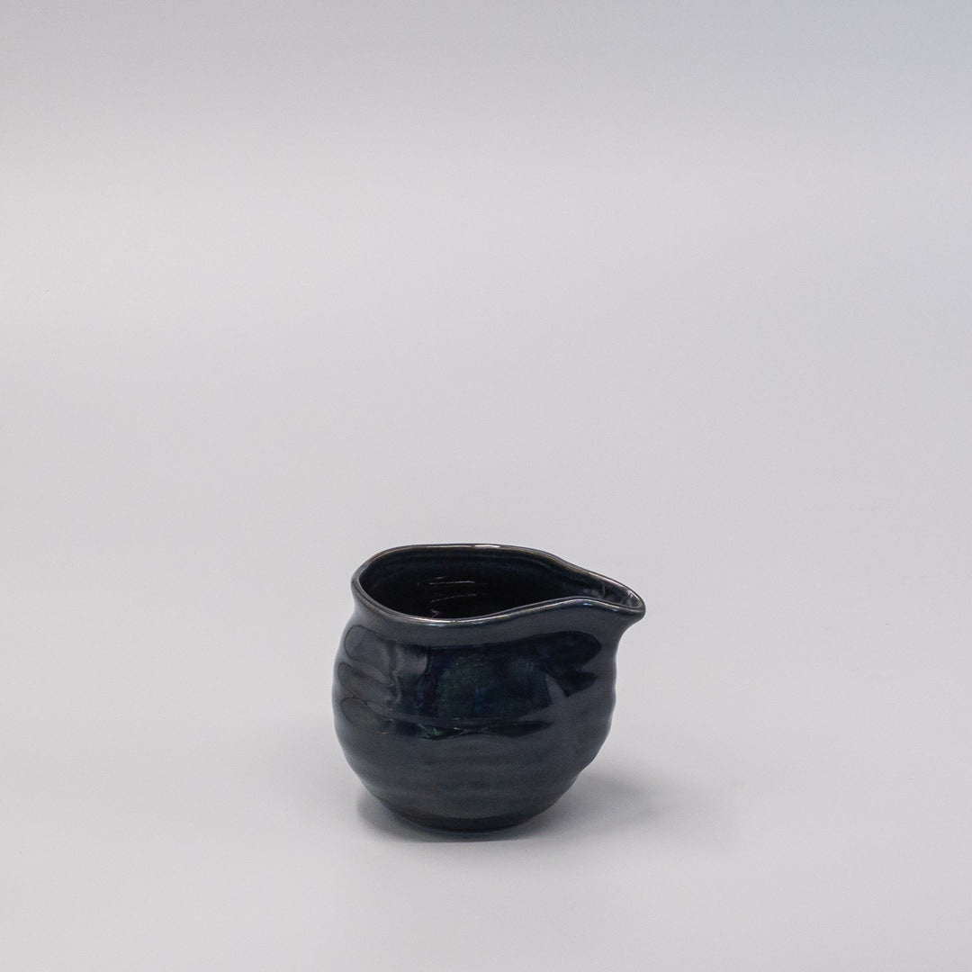 Pourer 410ml Dark Navy Glaze - Image 1