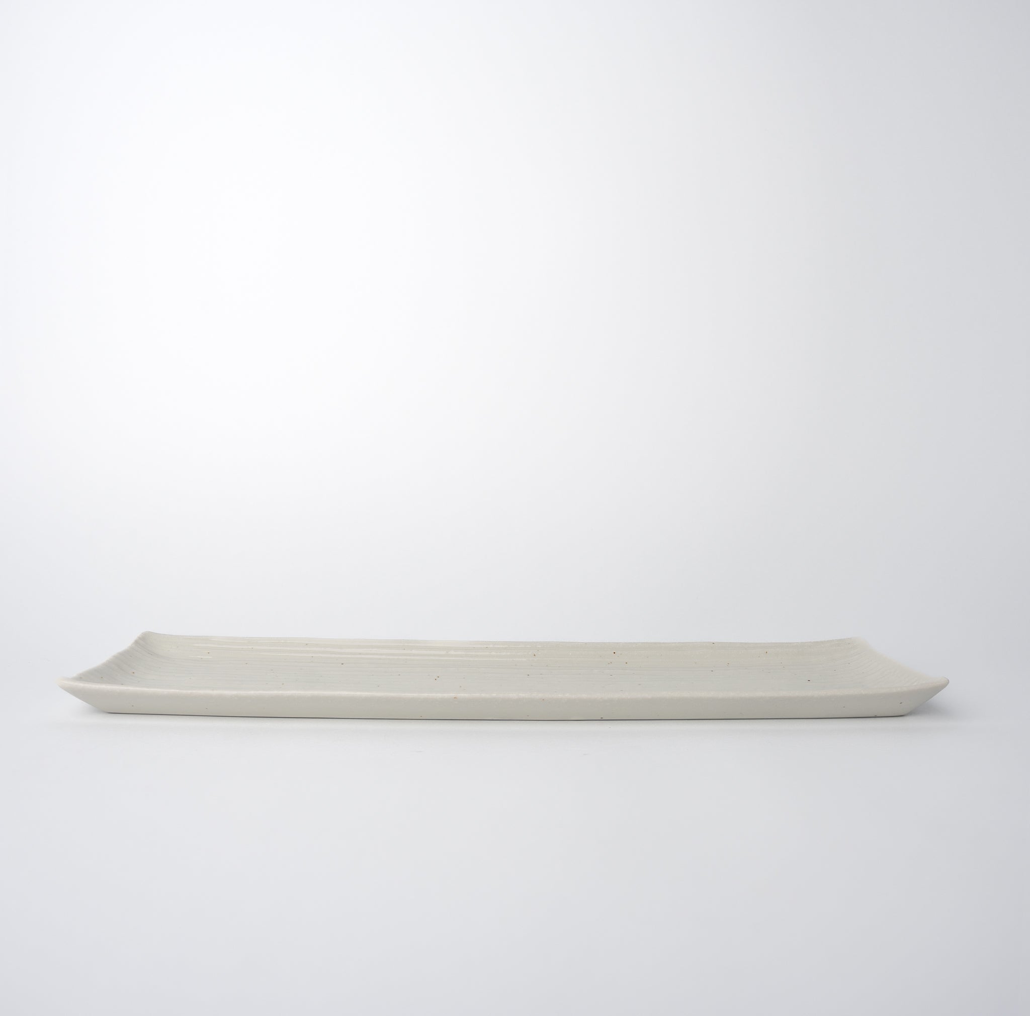 Sashimi Plate 33.2cm White Contour Glaze - Image 2
