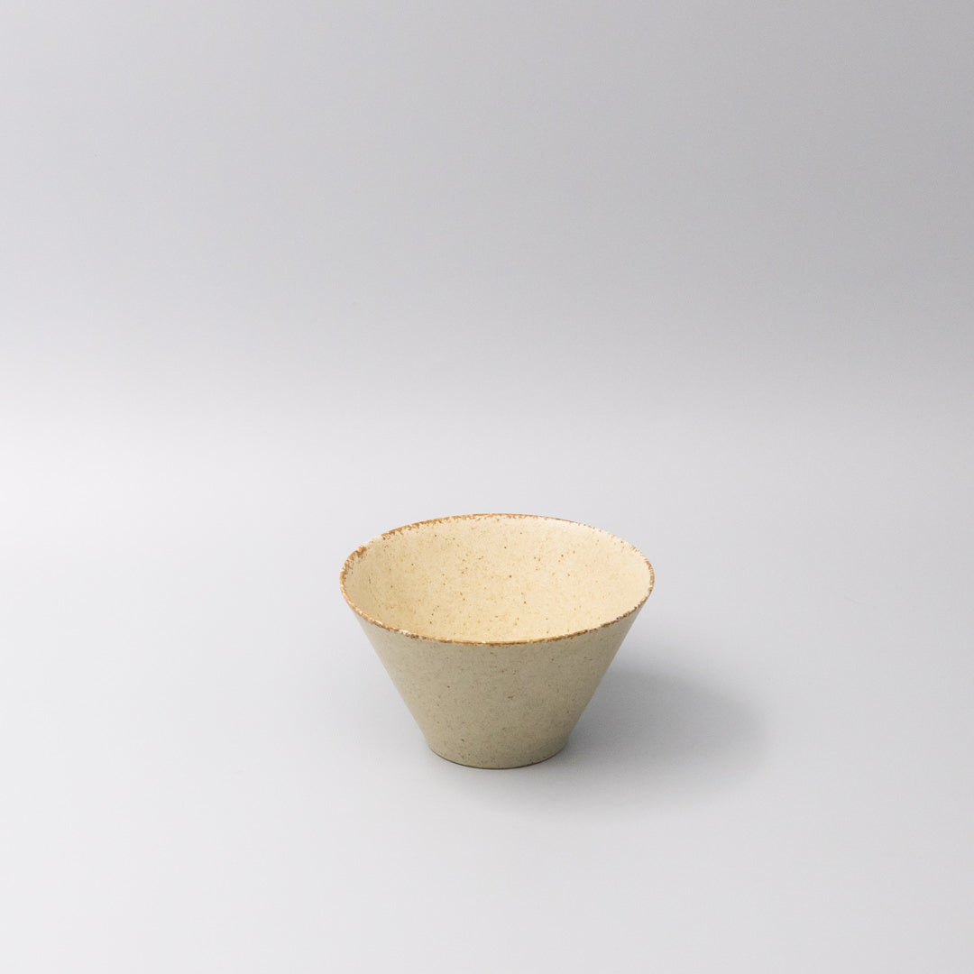 Bowl Fluted 13cm Sand Fade Glaze - Image 1