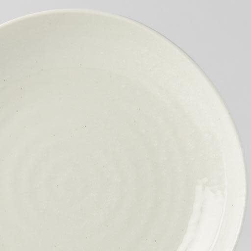 Dinner Plate Organic Shape 23cm Kanso Soft White Glaze - Image 1