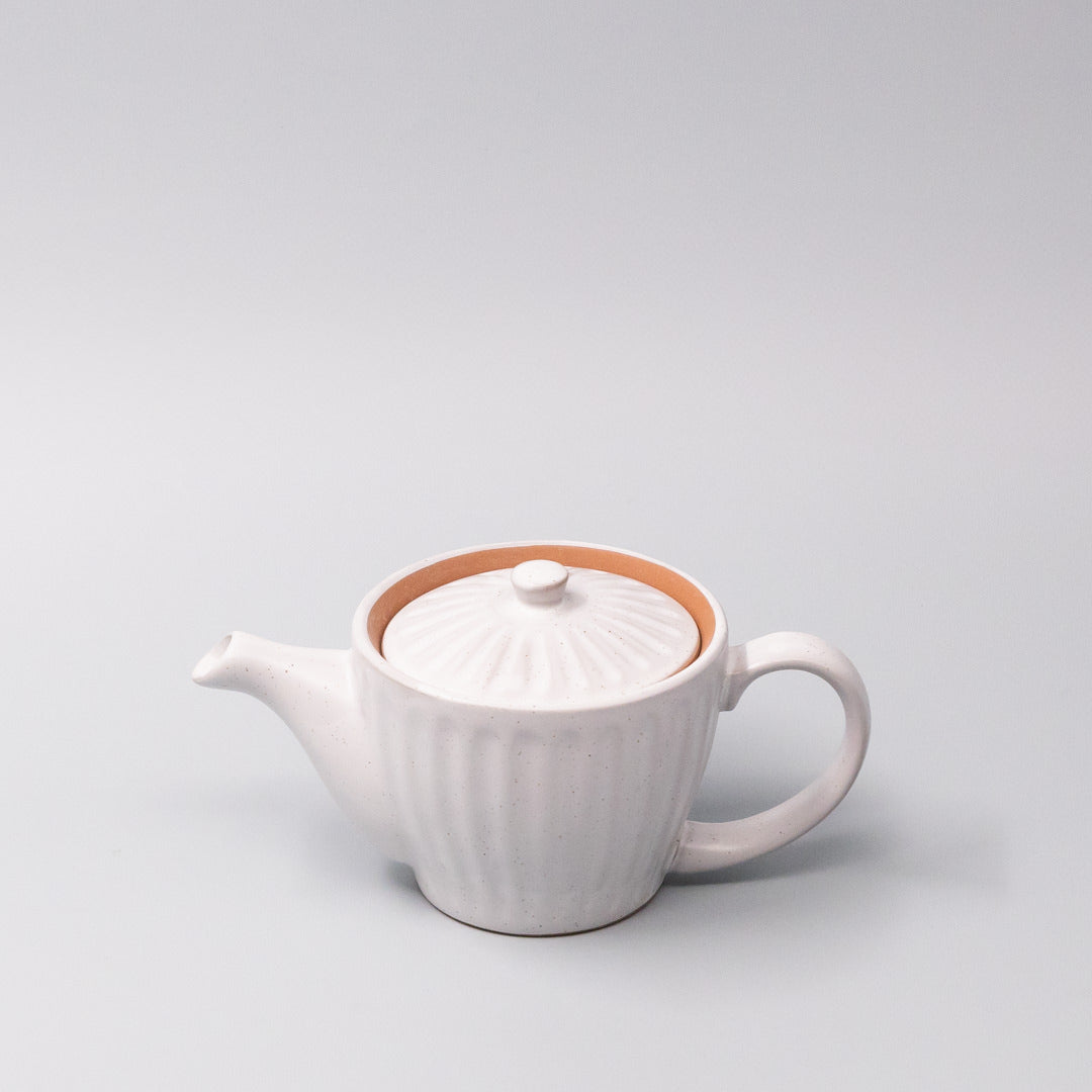Teapot 480ml Speckled White Ridge Glaze - Image 1