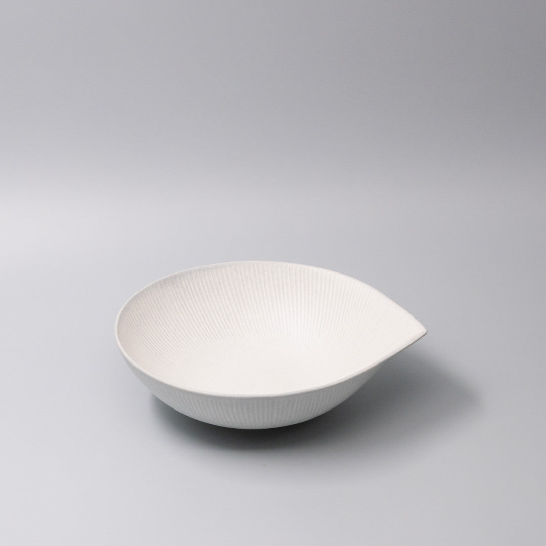 Large Bowl 24cm Snow Leaf Glaze - Image 1