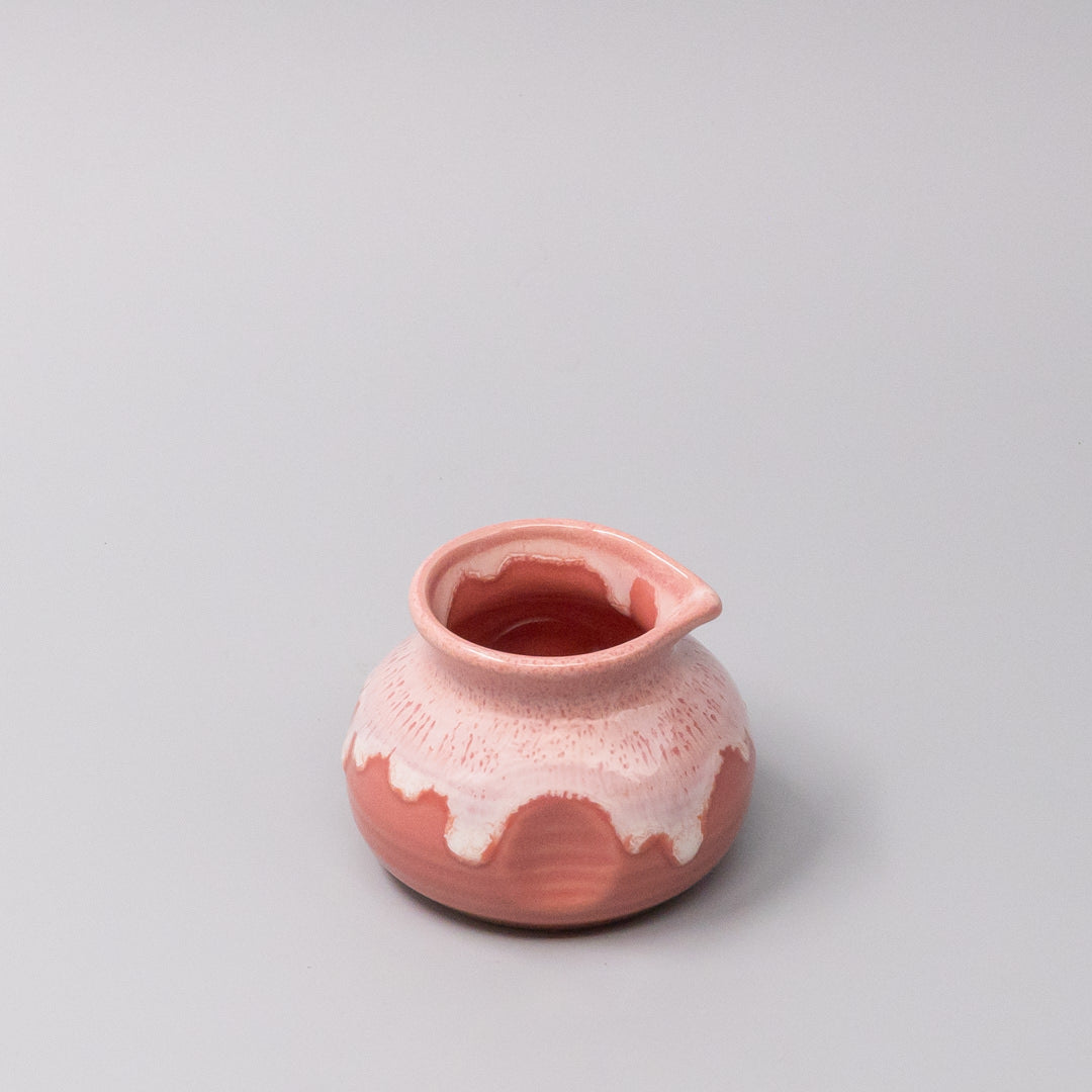 Pourer 120ml Coral Pink White Drip - Image 1