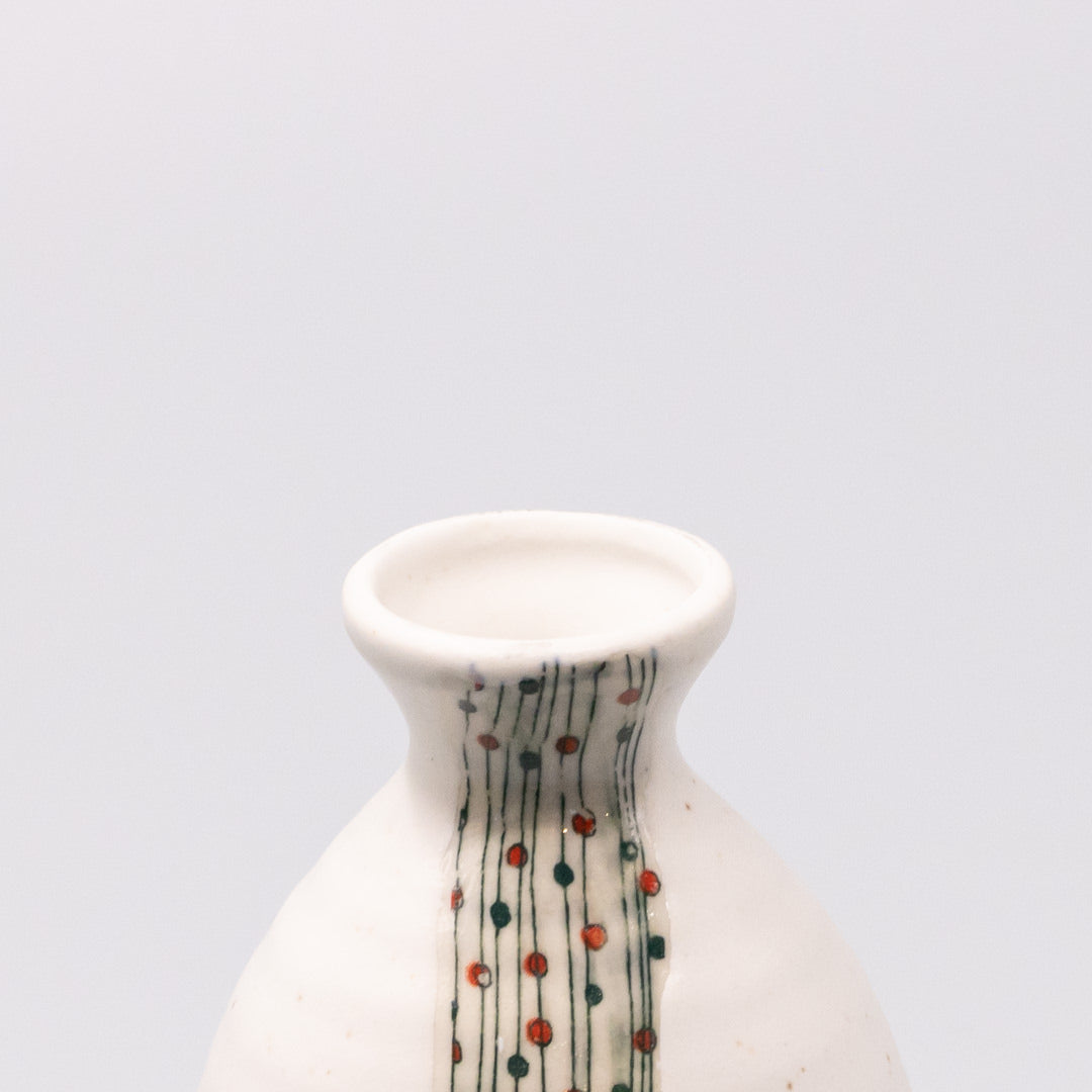 Sake Set for Four 330ml White Abacus Glaze - Image 2