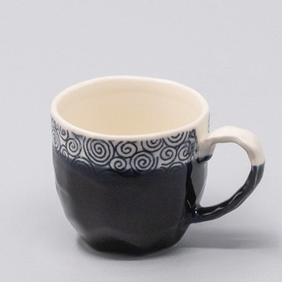Mug in a Gift Box 260ml Navy Spiral Band Glaze - Image 2