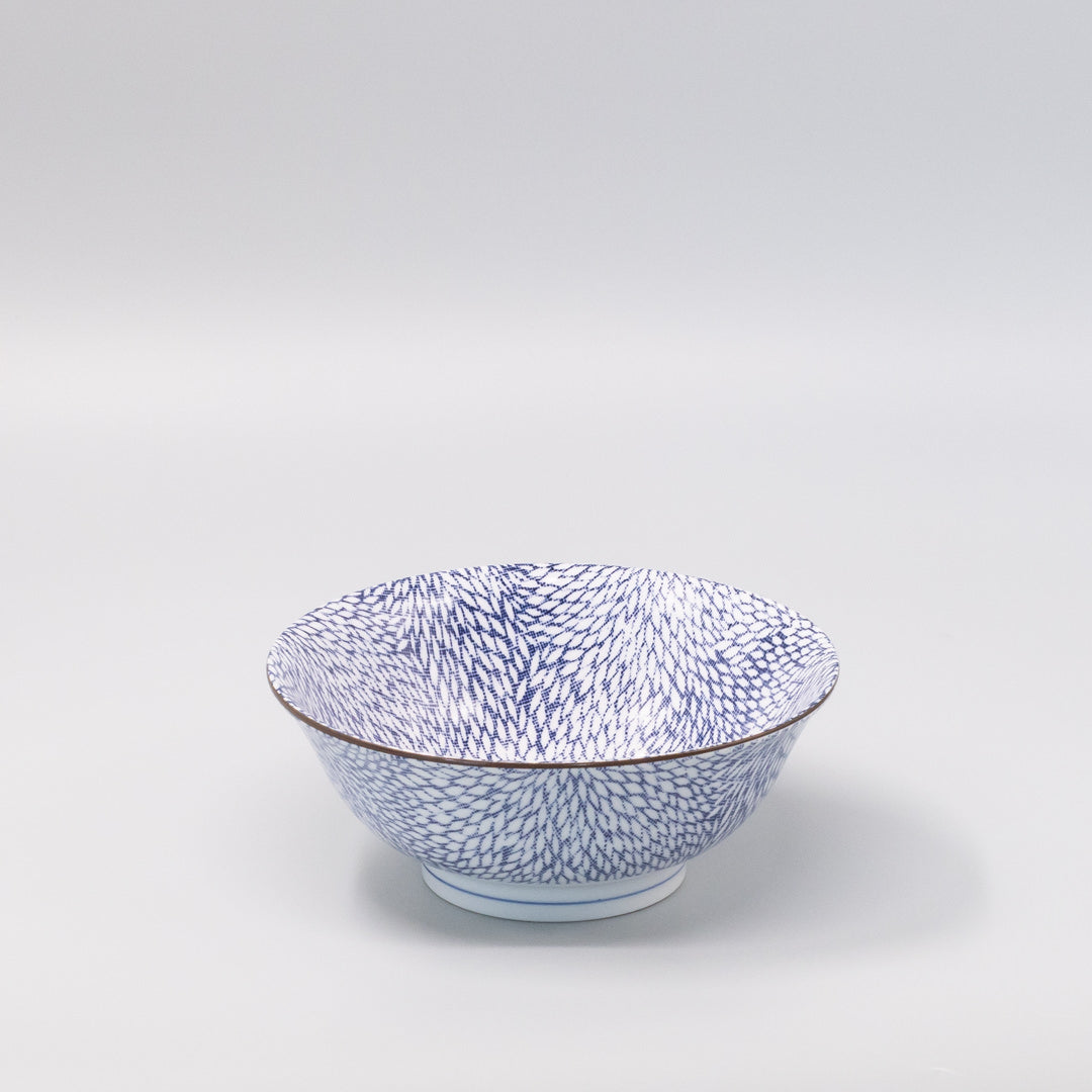 Ramen Bowl 21cm Chrysanthemum Design - Image 1