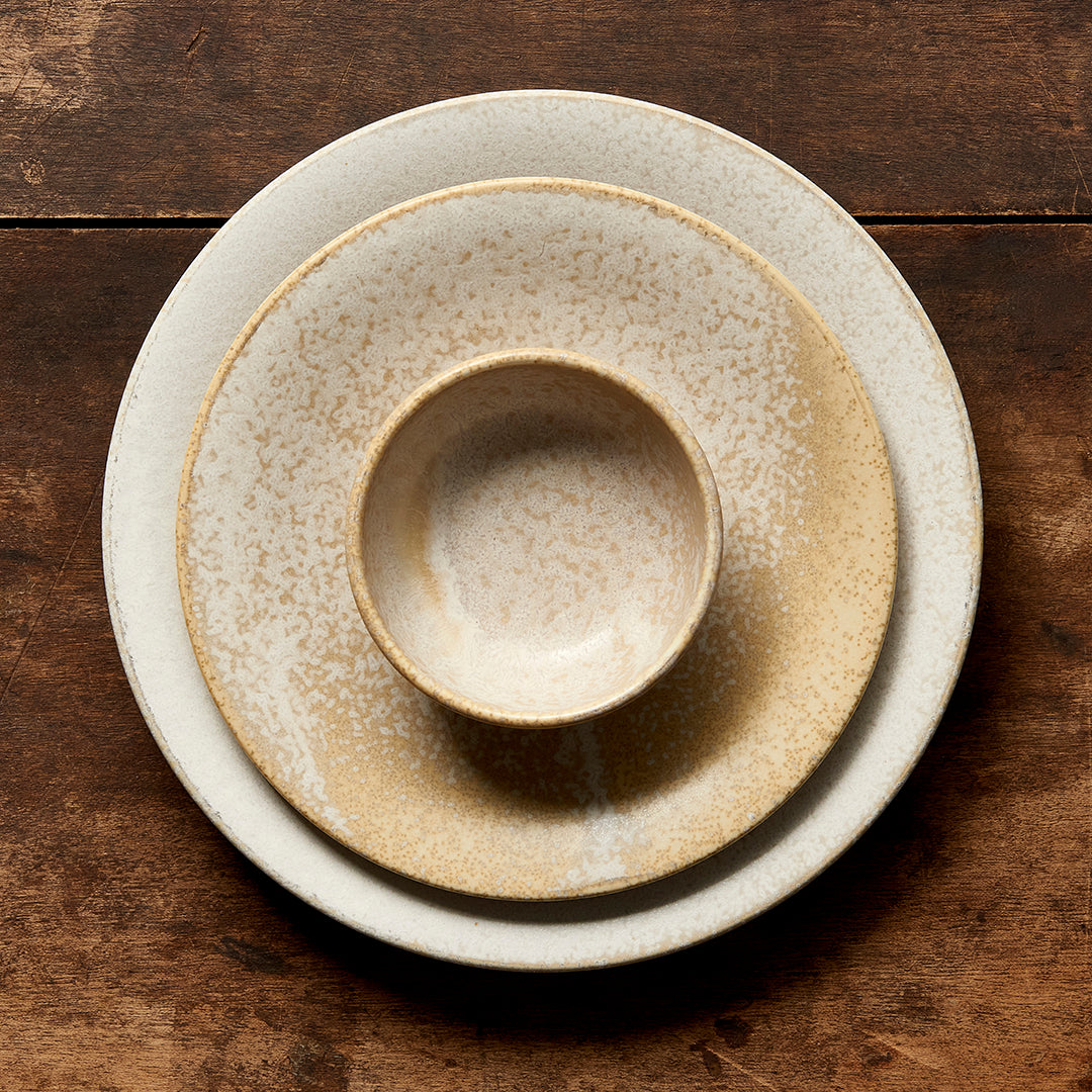 Dinner Plate 24cm White Fade Glaze - Image 4