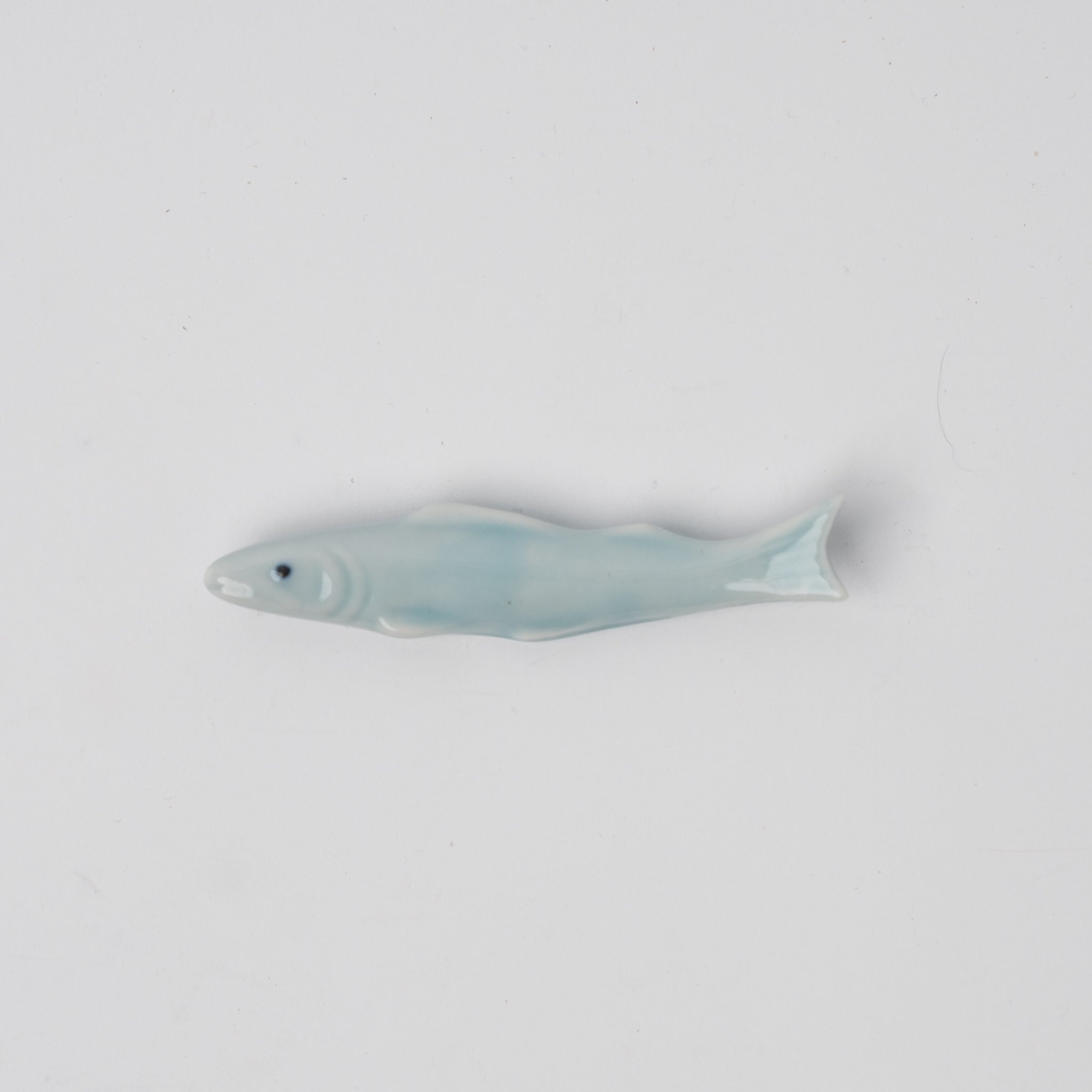 Chopstick Rest Ice Blue Mackerel - Image 1