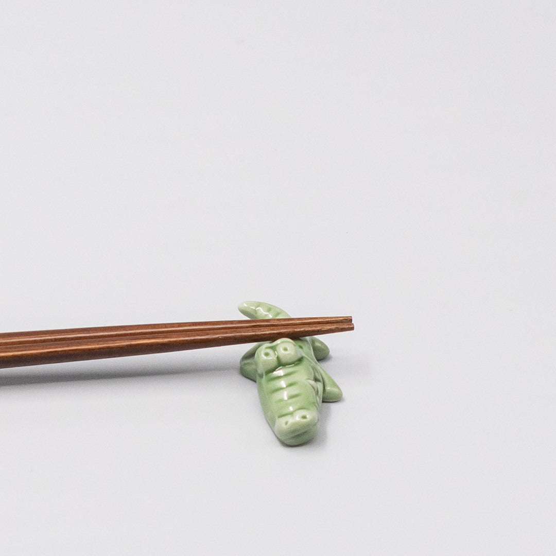 Chopstick Rest Green Alligator - Image 1