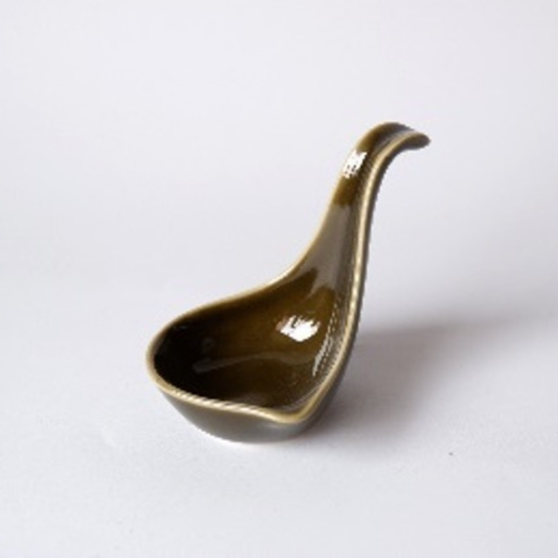 Upright Spoon 11cm Oribe Green Glaze - Image 1