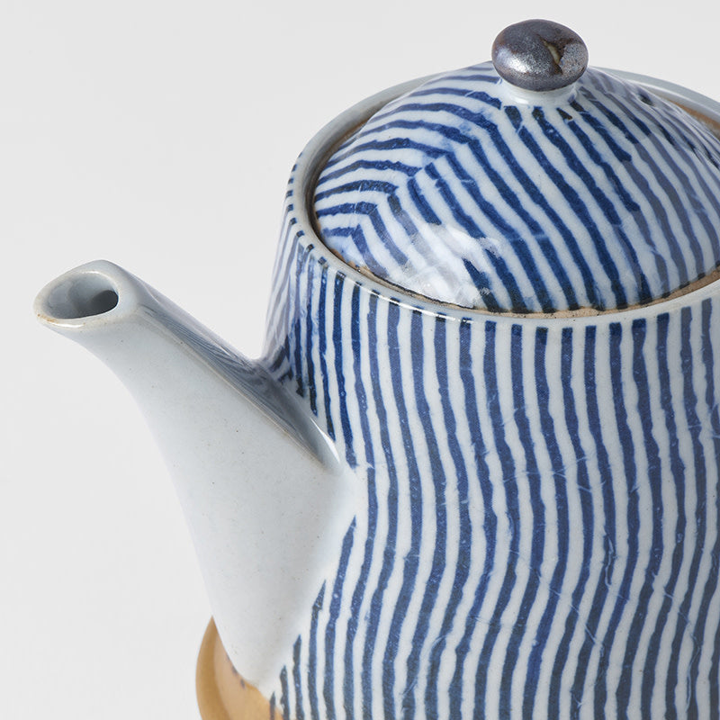 Teapot 400ml Wavy Line Design - Image 1