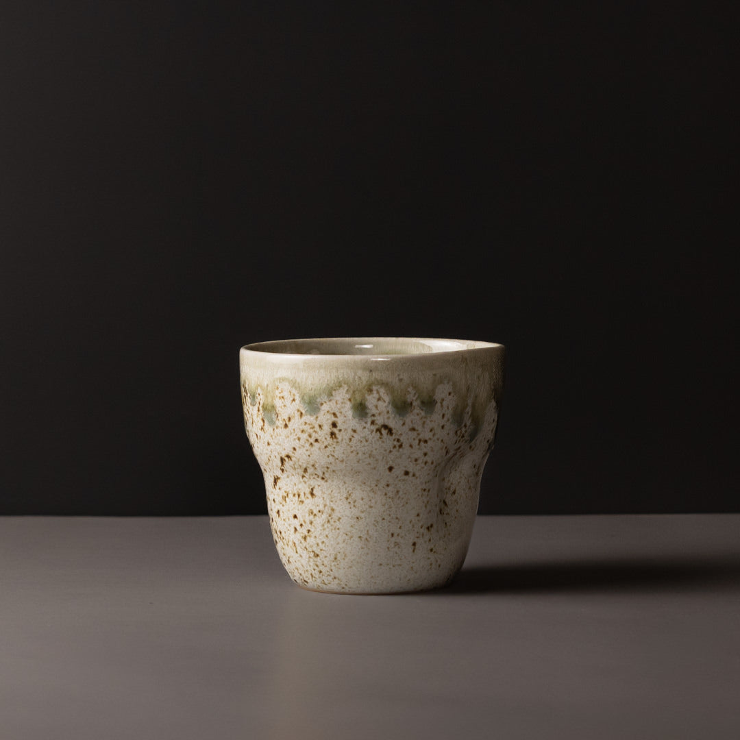 Mug Yunomi 280ml Light Green Drip Glaze - Image 3
