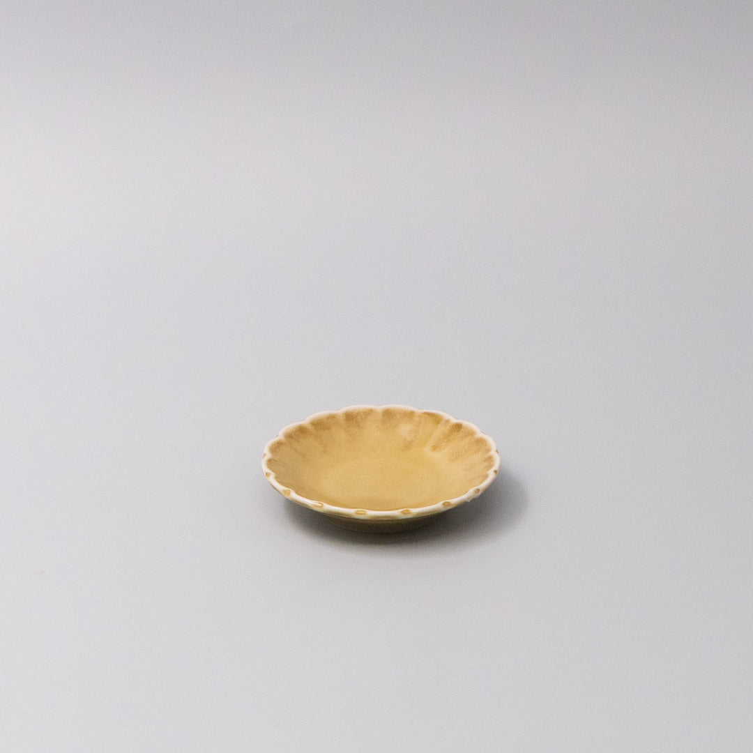 Sauce Dish 8cm Scallop Saffron Gloss Glaze - Image 1