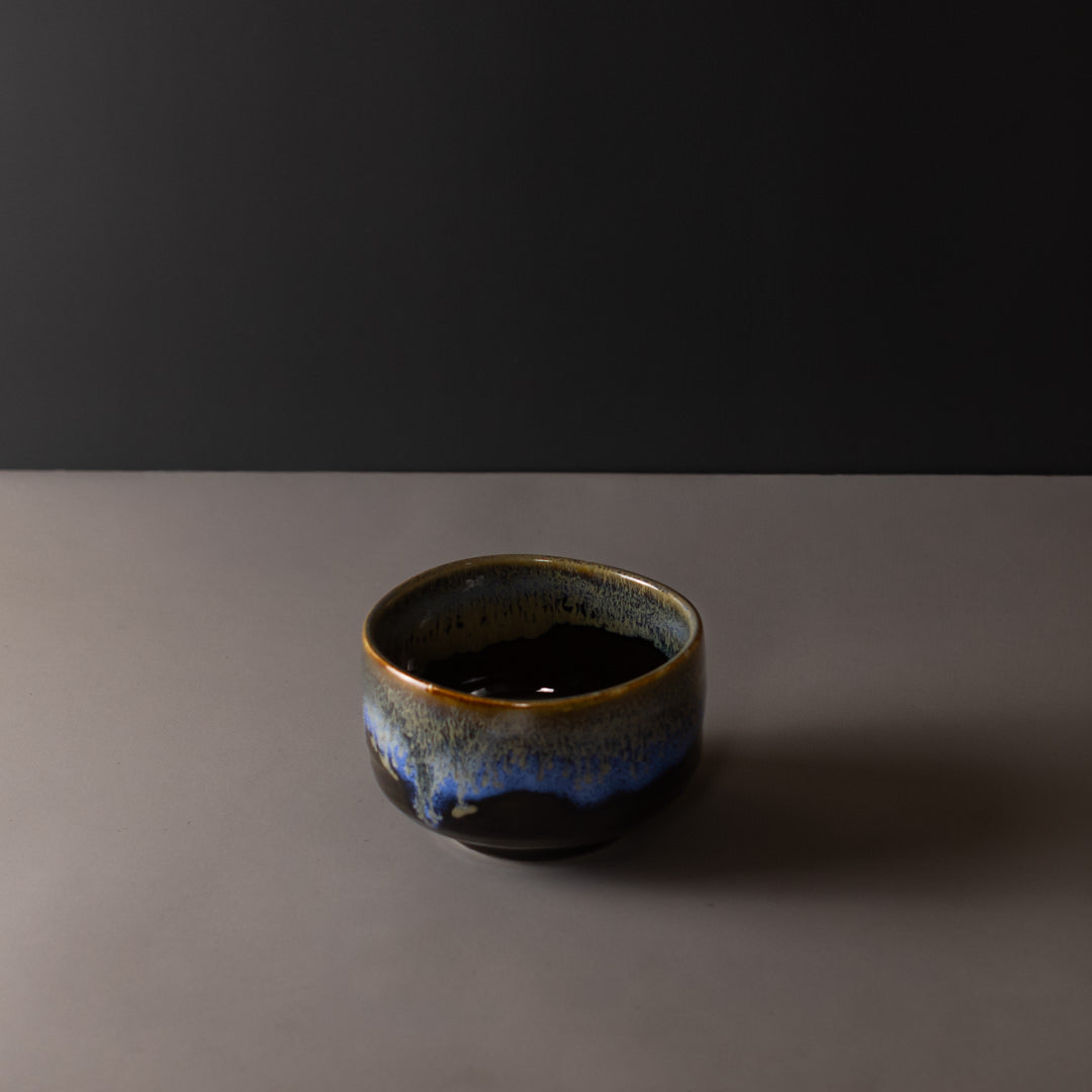 Matcha Tea Bowl 11.5cm Blue Drip on Black - Image 3