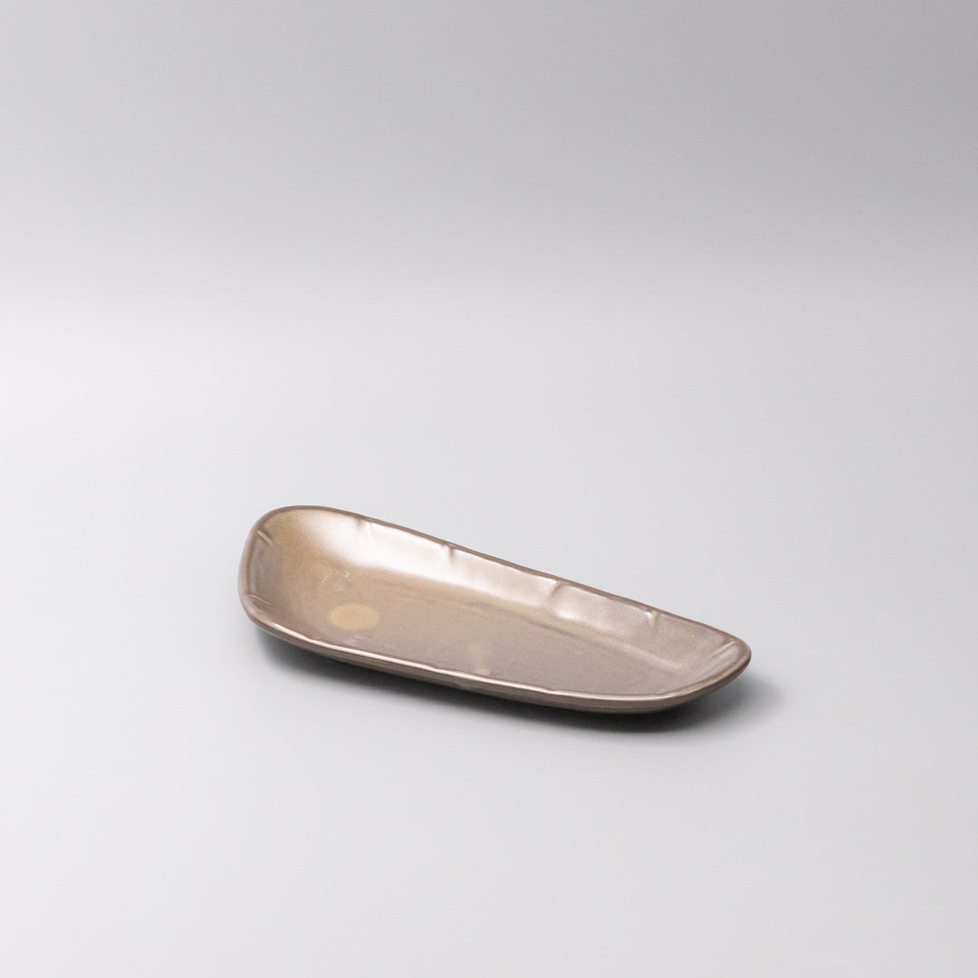 Organic Triangular Plate 27cm - Image 1