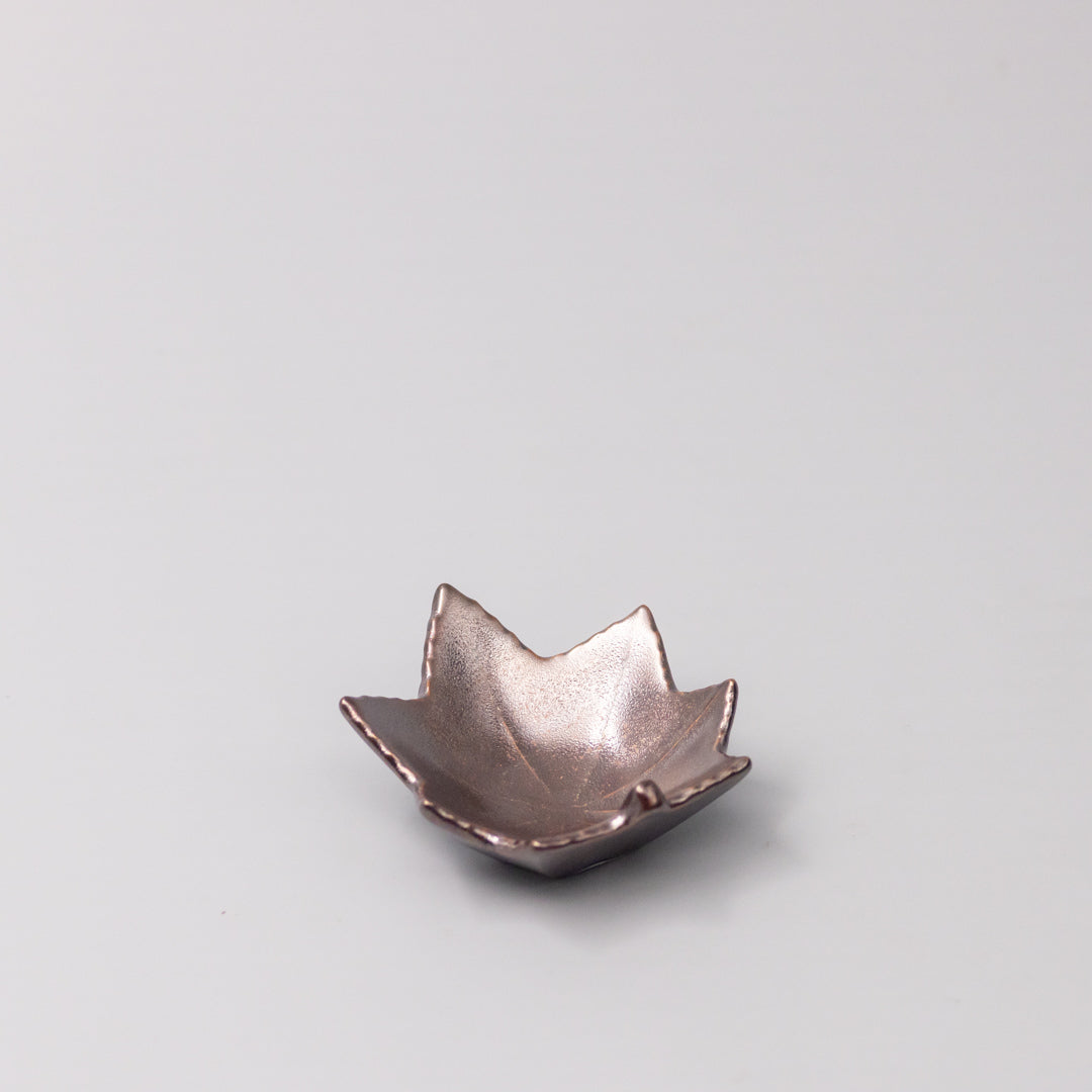 Sauce Dish Maple Leaf 6cm Metallic Lustre Glaze - Image 1
