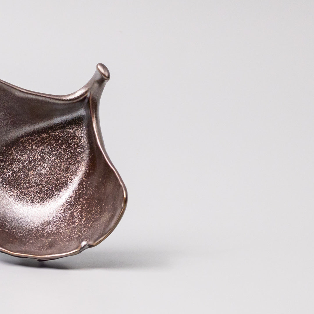 Gingko Leaf Sauce Dish 30ml Metallic Lustre Glaze - Image 2
