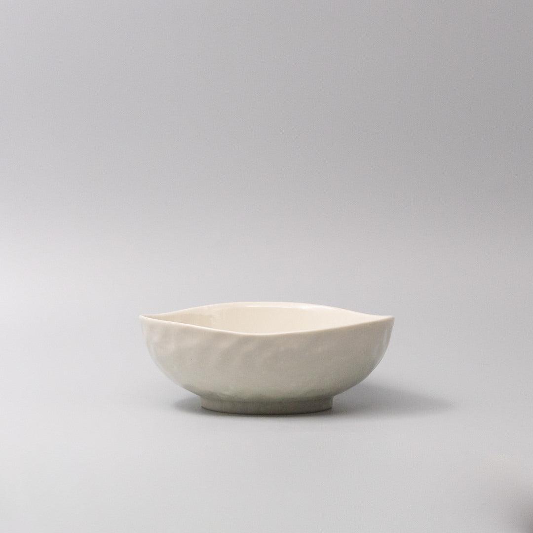 Bowl Organic Shape 11cm Kanso Soft White Glaze - Image 1