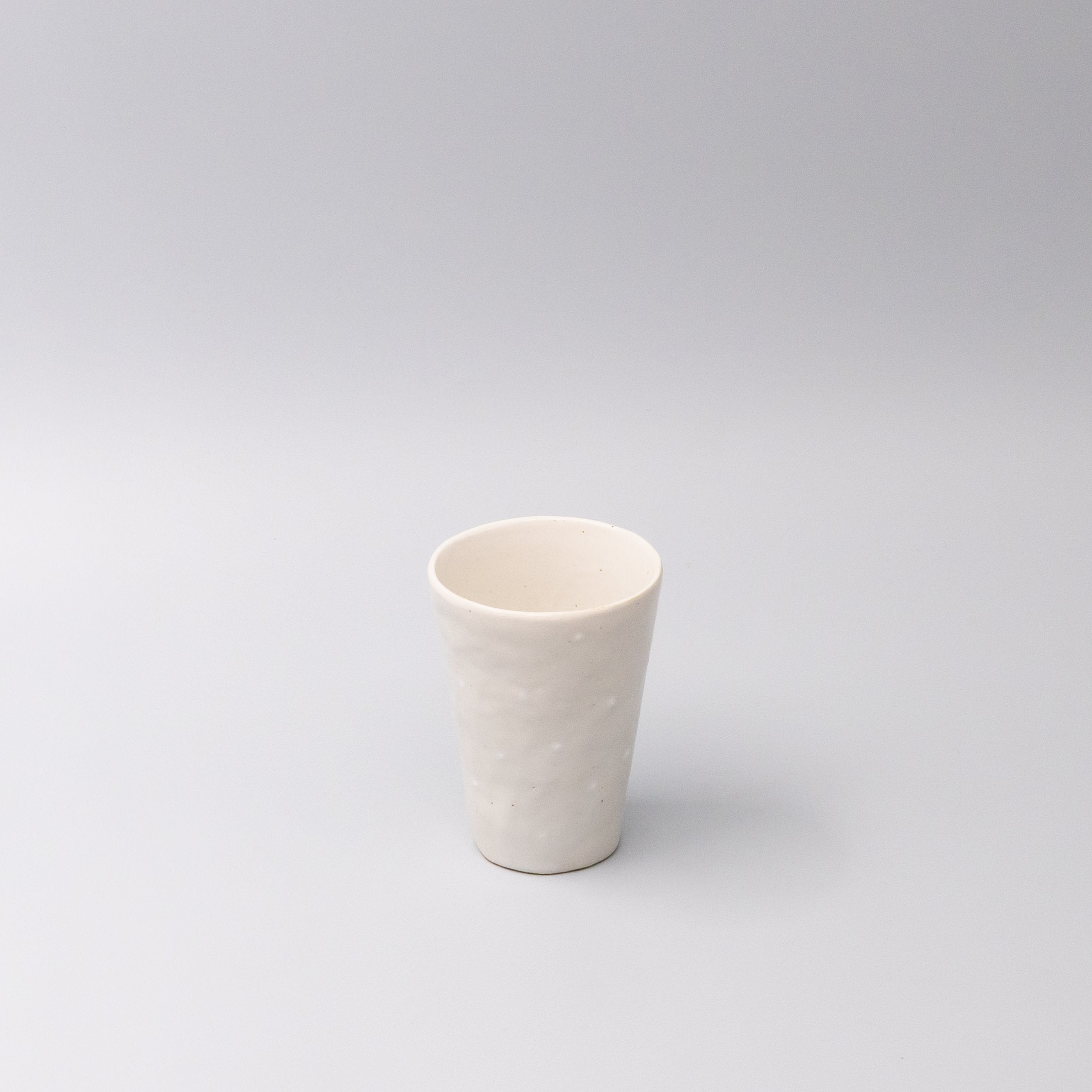 Tumbler 200ml Tapered Shape Ostrich White - Image 1