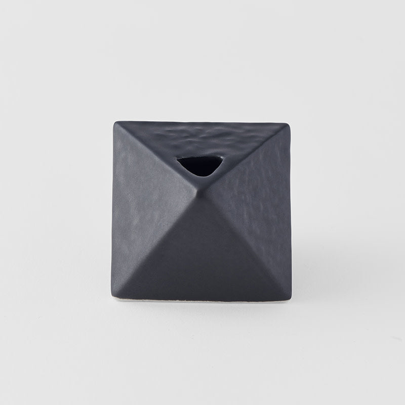 Vase Triangular 130ml Matte Black Glaze - Image 3