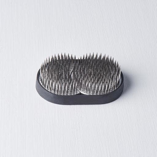 Kenzan Ikebana Pin Base 9cm Joined Circles - Image 1