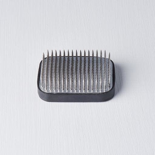 Kenzan Ikebana Pin Base 6.8x5cm Rectangular - Image 1