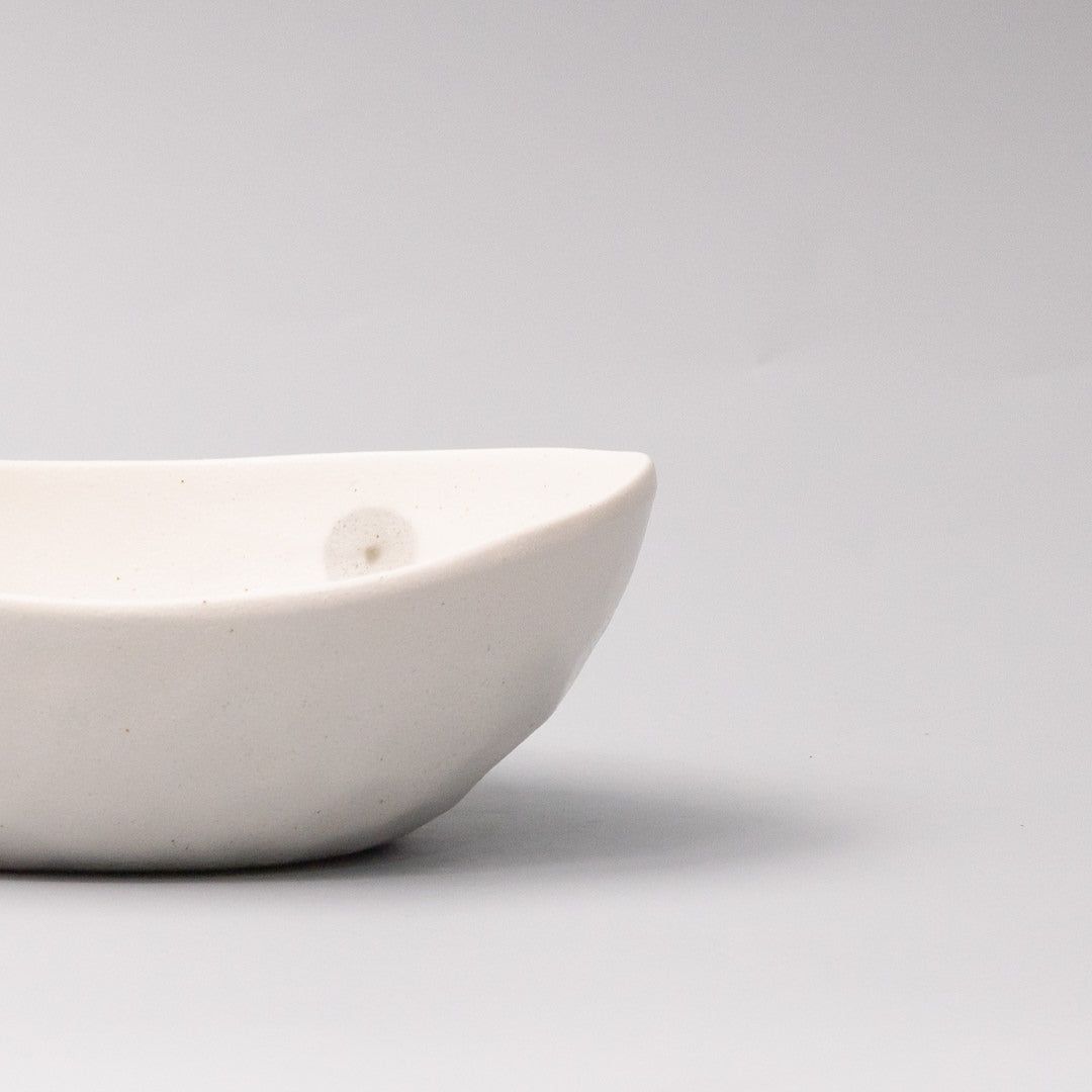 Bowl Oval 20cm White with Grey Dots Design - Image 2
