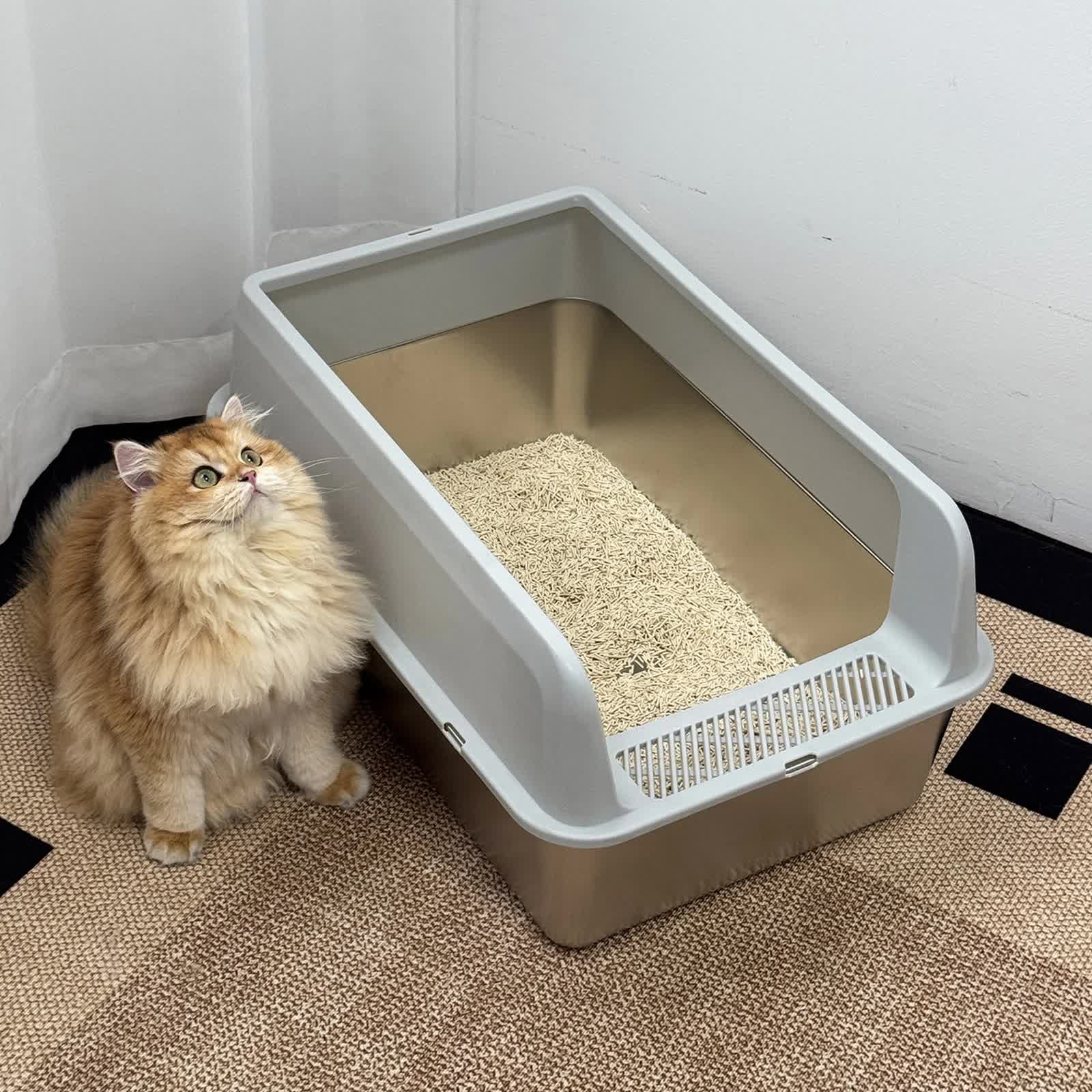 P&P Grey Silver Stainless Steel Cat Litter Box with High Sides, Open Top and Scoop - Image 2