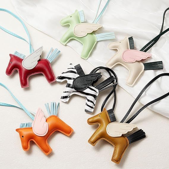 Green PU Leather Pegasus Keychain – Cute Flying Horse Pendant with Wings and Rope, 3-Pack - Image 2
