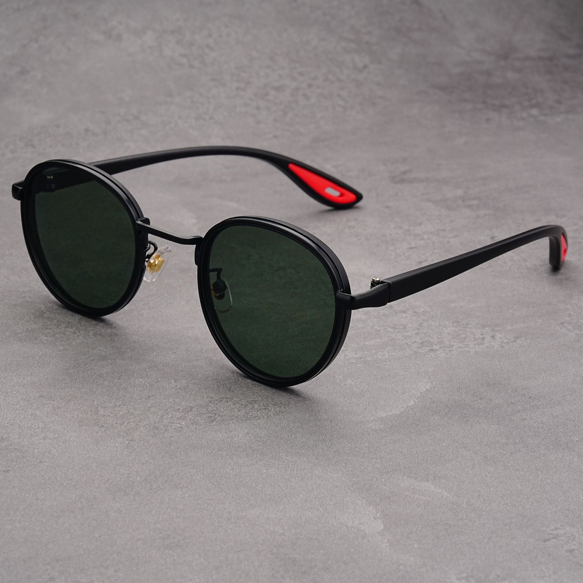 Black-rimmed Green Lenses Retro Round Sunglasses Vintage Metal & PC Frame Casual Classic Style for Men and Women - Lightweight 137mm Width - Image 1