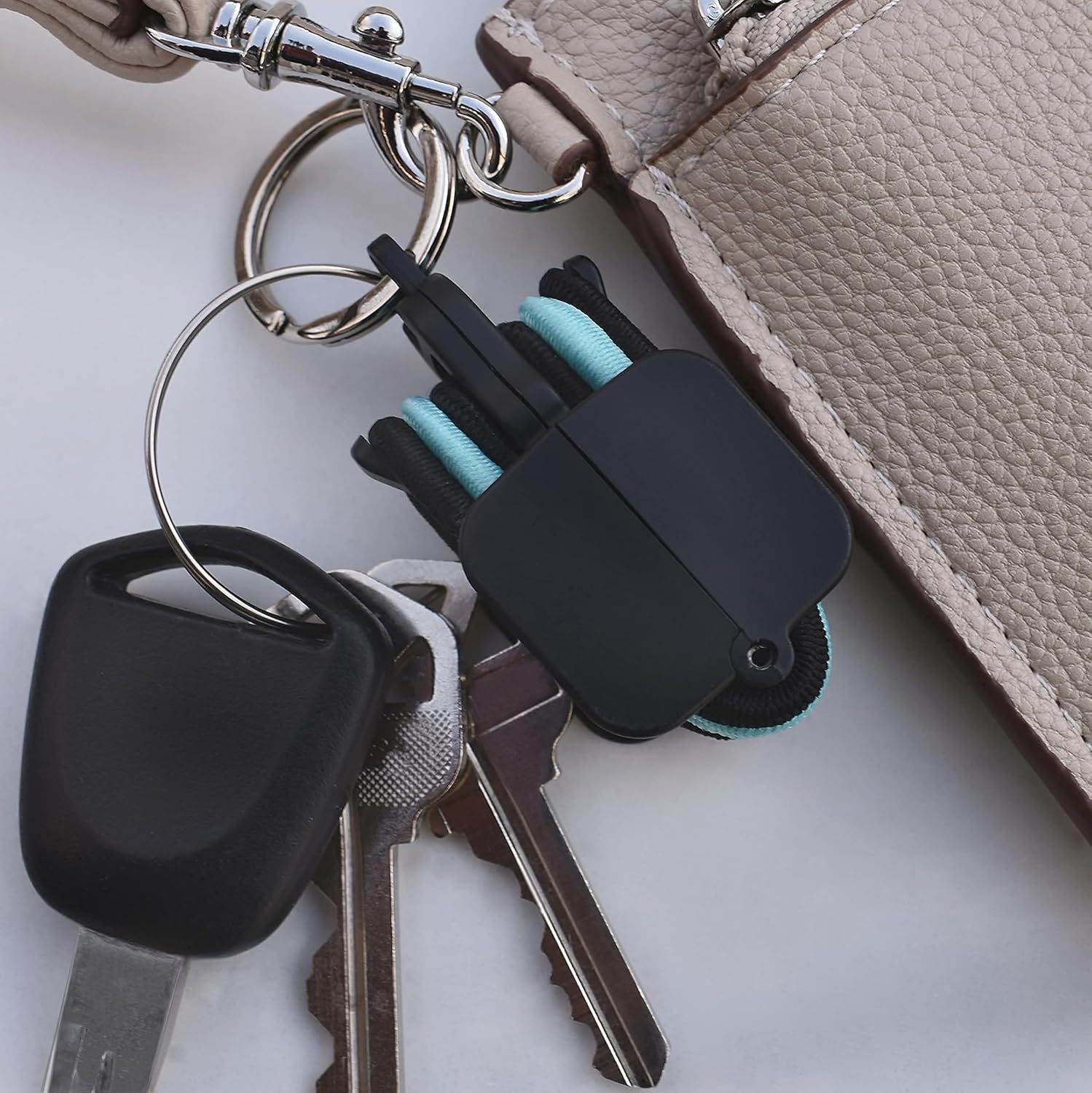 3-PCS Black Portable Hair Tie Organizer Keychain Compact Hair Accessories Holder with Clip for Travel School Bag and Purse - Image 3