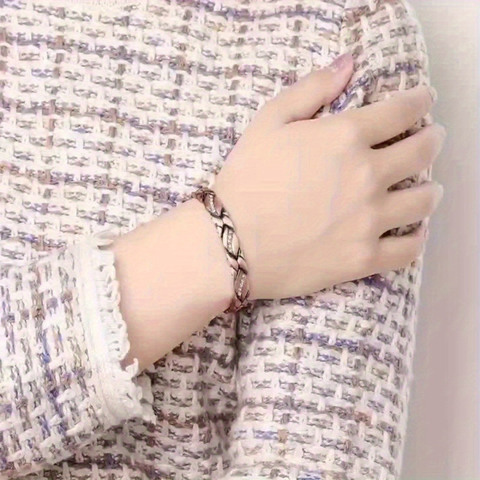 Leaf Magnetic Therapy Bracelet with Rhinestones - Geometric Stylish Wristband & Wellness Jewelry, Free Removel Tool(Rose Gold) - Image 4
