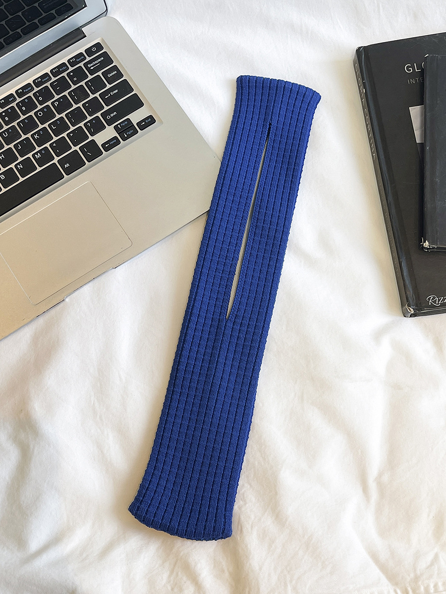 Blue High-Elastic Knit Short Phone Sling Bag – Compact Streetwear Accessory for iPhone, Minimalist Single Shoulder Carry with Stretchy Ribbed Design - Image 1