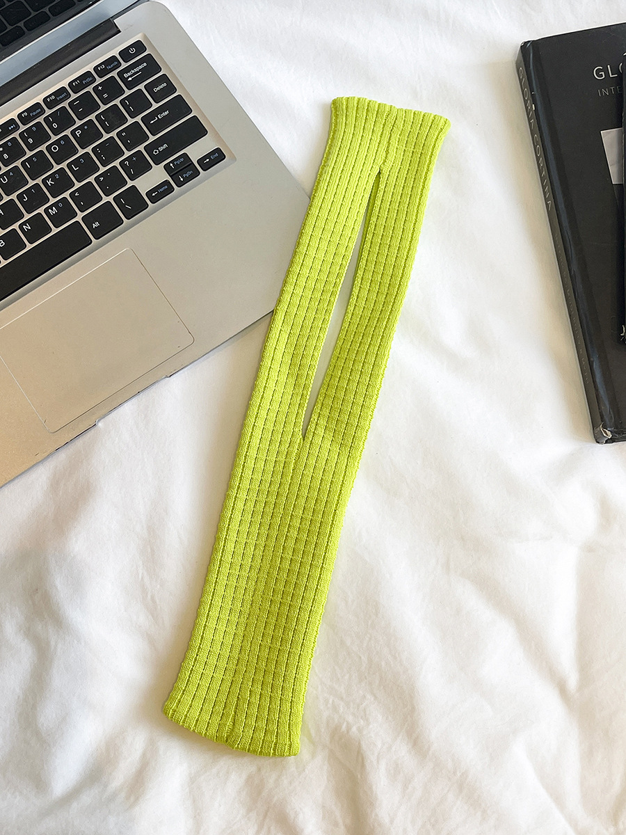 Green grass High-Elastic Knit Short Phone Sling Bag – Compact Streetwear Accessory for iPhone, Minimalist Single Shoulder Carry with Stretchy Ribbed Design - Image 1