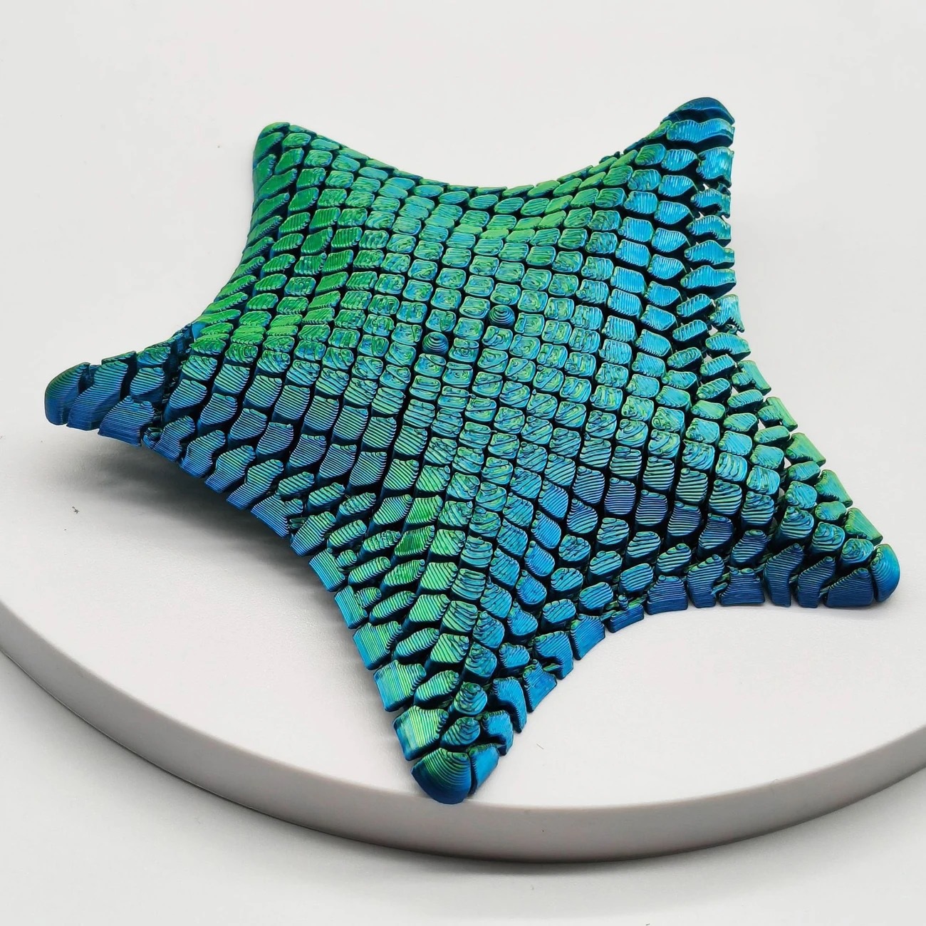 Laser Green 3D-Printed Articulated Starfish Fidget Toy for Stress Relief - Eco-Friendly 12cm Sensory Toy for Kids & Adults - Image 1