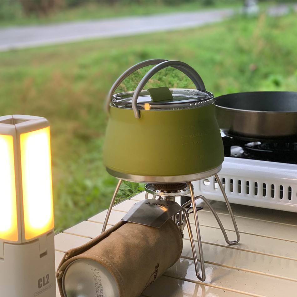 Black 1L Portable Collapsible Camping Kettle - Food-Grade Silicone Body with 304 Stainless Steel Base, Compatible with Induction & Gas Stoves - Image 3