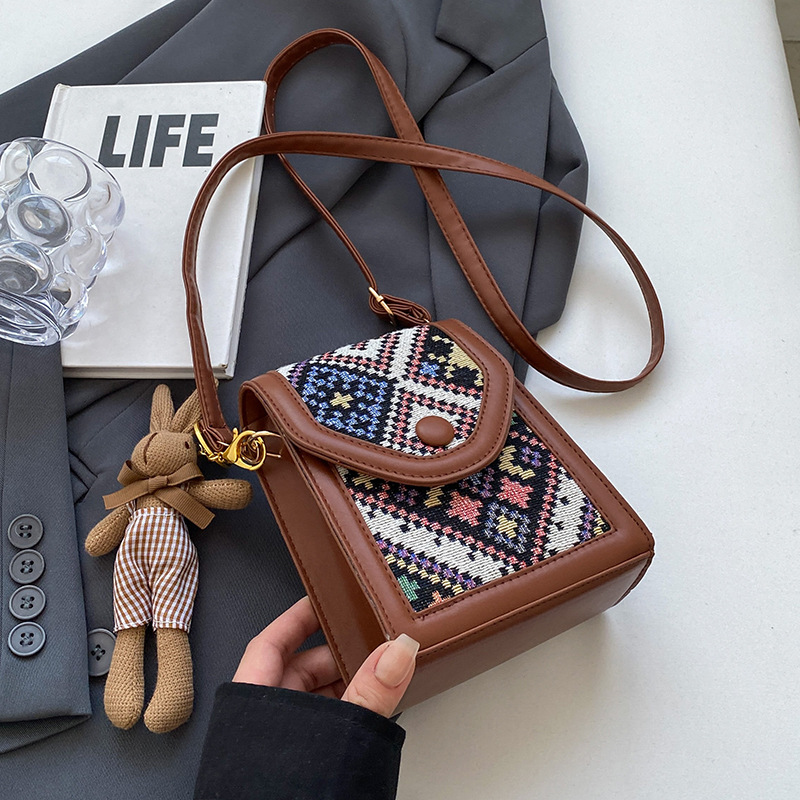 Black Boho-Chic PU Leather Crossbody Phone Purse with Cute Rabbit Pendant - Stylish Multi-Functional Compact Square Bag - Image 1