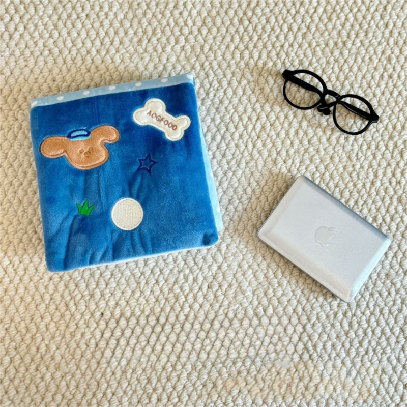 Soft Plush Interactive Sniffing Wallet with Hidden Treat Pockets (Style 3) - Squeaky Enrichment & Boredom Buster for Dog - Image 1